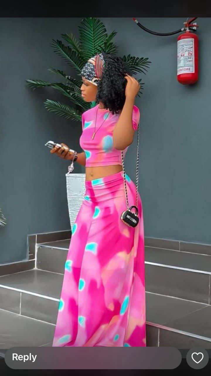 Elegant 2-Piece Party Set in chic colors for special occasions