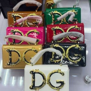 DG Girls designer-inspired women’s shoulder bag with gold chain strap and luxury detailing.