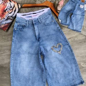 Wide-Leg Light Blue Denim Jeans – Relaxed Fit Casual Pants