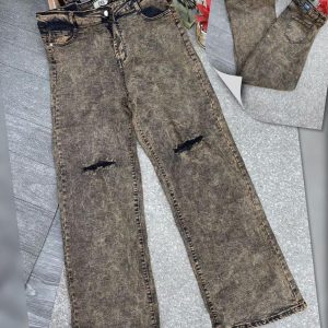 Vintage Acid-Wash Jeans – Retro Distressed Denim Streetwear