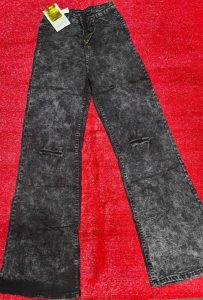 Washed female boyfriend jean