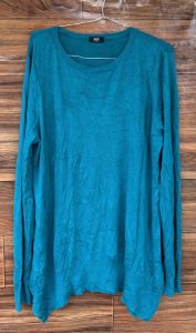 F & F green long sleeve sweatshirt