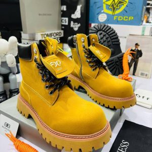 Timberland Yellow Lace-Up Combat Boots – Unisex Streetwear Fashion